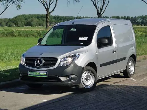 Mercedes-Benz Citan 109 CDI L1H1 Airco 90PK Image 2