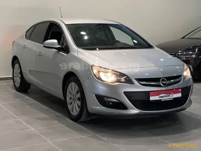 Opel Astra 1.4 T Edition Plus